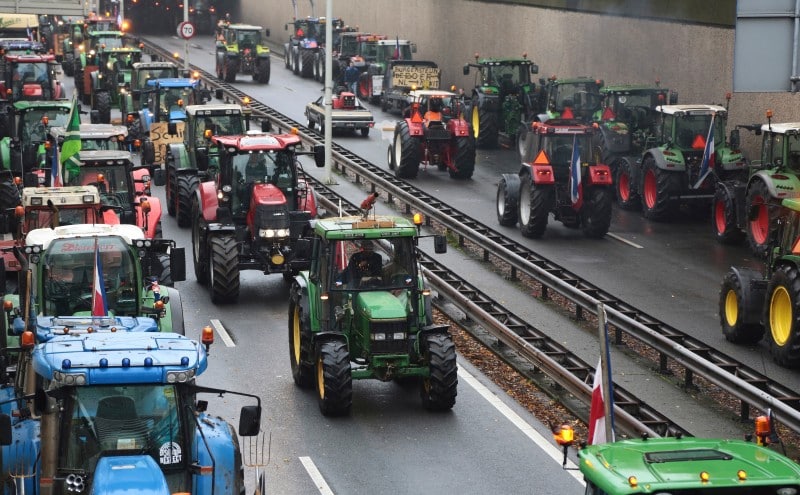 dutch-farmers-are-fighting-heroically-for-our-global-food-system
