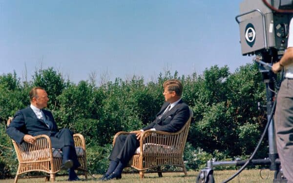 Walter Cronkite, of CBS News, interviews John F. Kennedy (via American Photo Archive / Alamy )