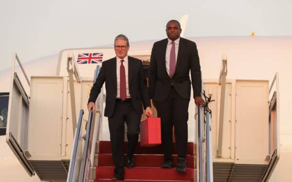 Prime Minister Keir Starmer and Foreign Secretary David Lammy arrive in Washington DC. (No 10 Downing Street via Flickr)