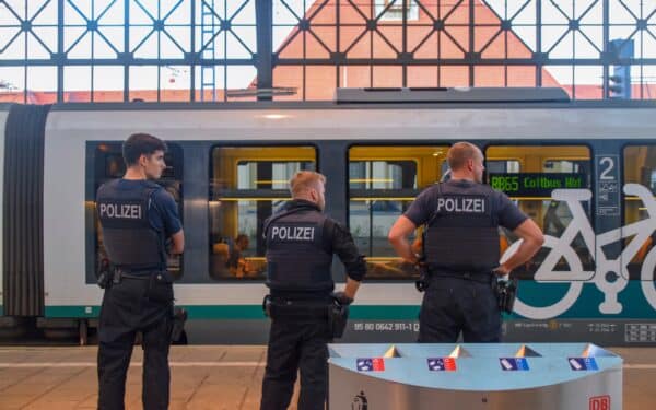 German Federal Police at the Border at Gorlitz (NGCHIYUI via Shutterstock)