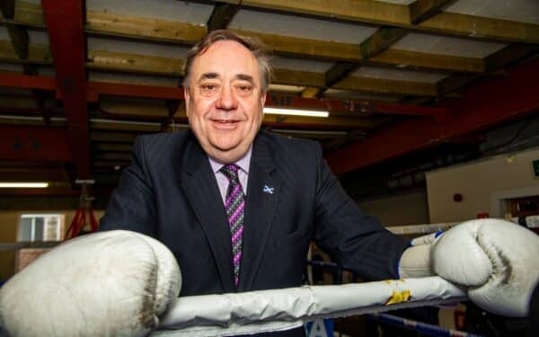 Alex Salmond (via Shutterstock)