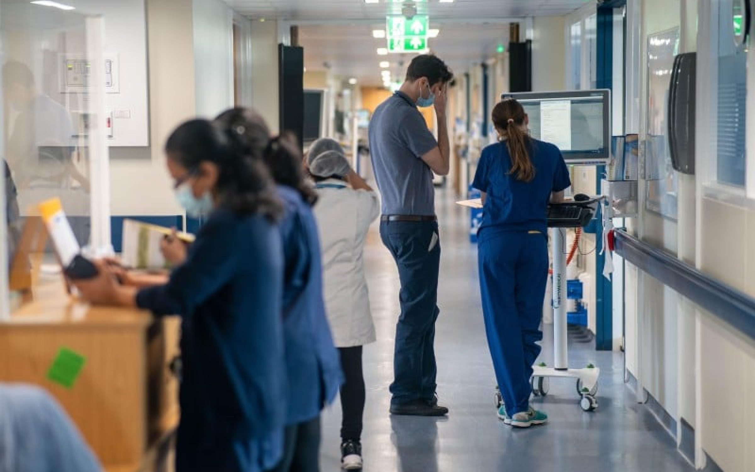 File photo dated 18/01/23 of a general view of staff on a NHS hospital ward, as artificial intelligence (AI) is set to be rolled out more widely across the NHS in a bid to diagnose diseases and treat patients faster.