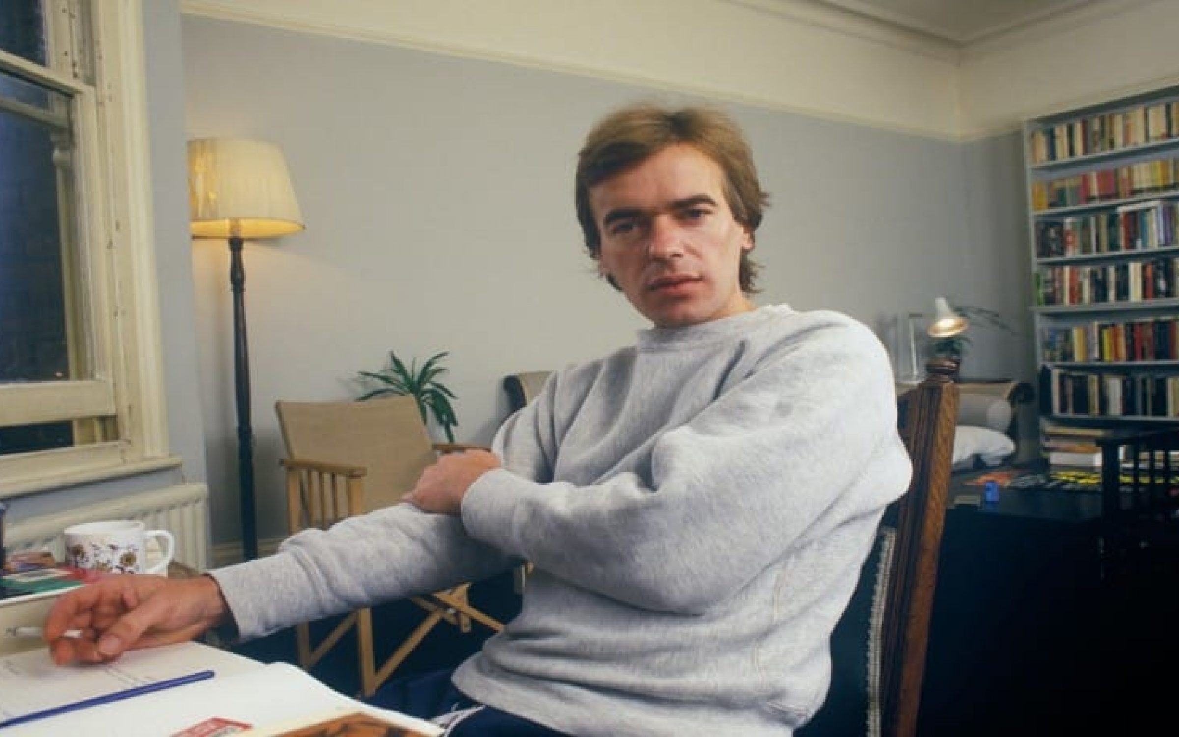 Martin Amis portrait of author in his Notting Hill west London office flat 1986