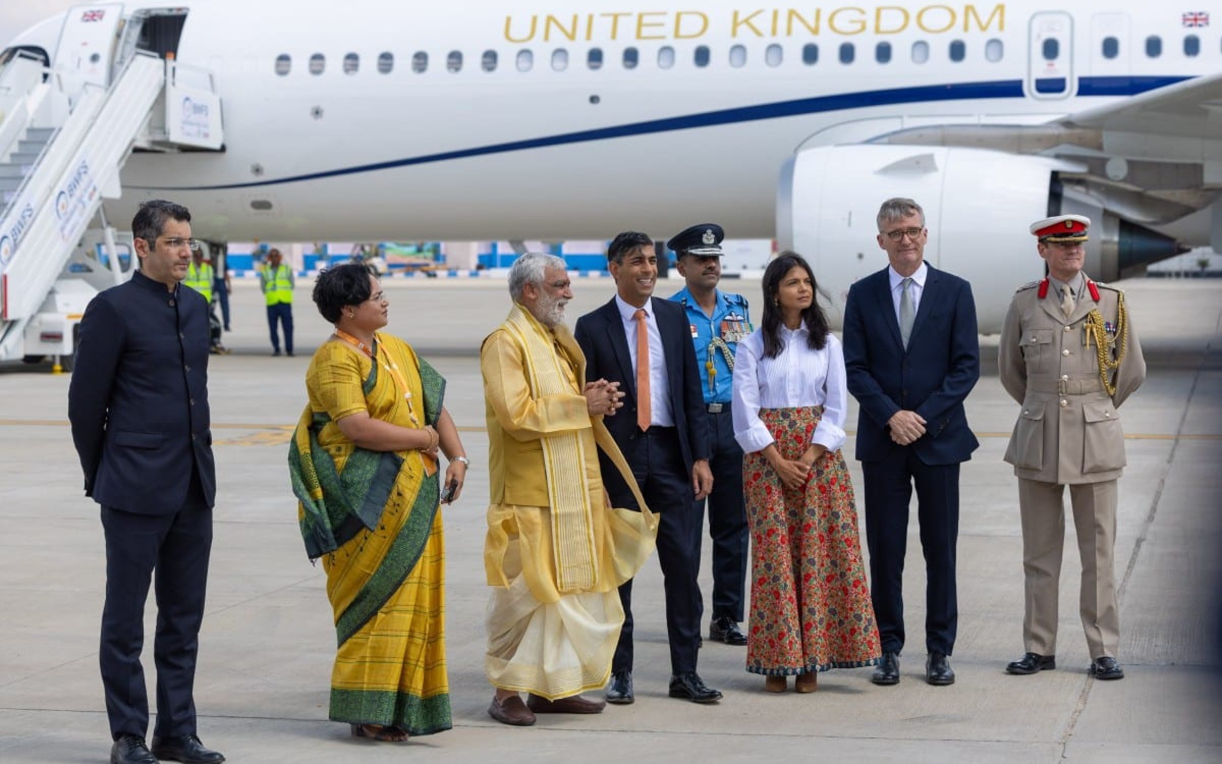 Rishi Sunak arrives in New Delhi, India for G20 summit