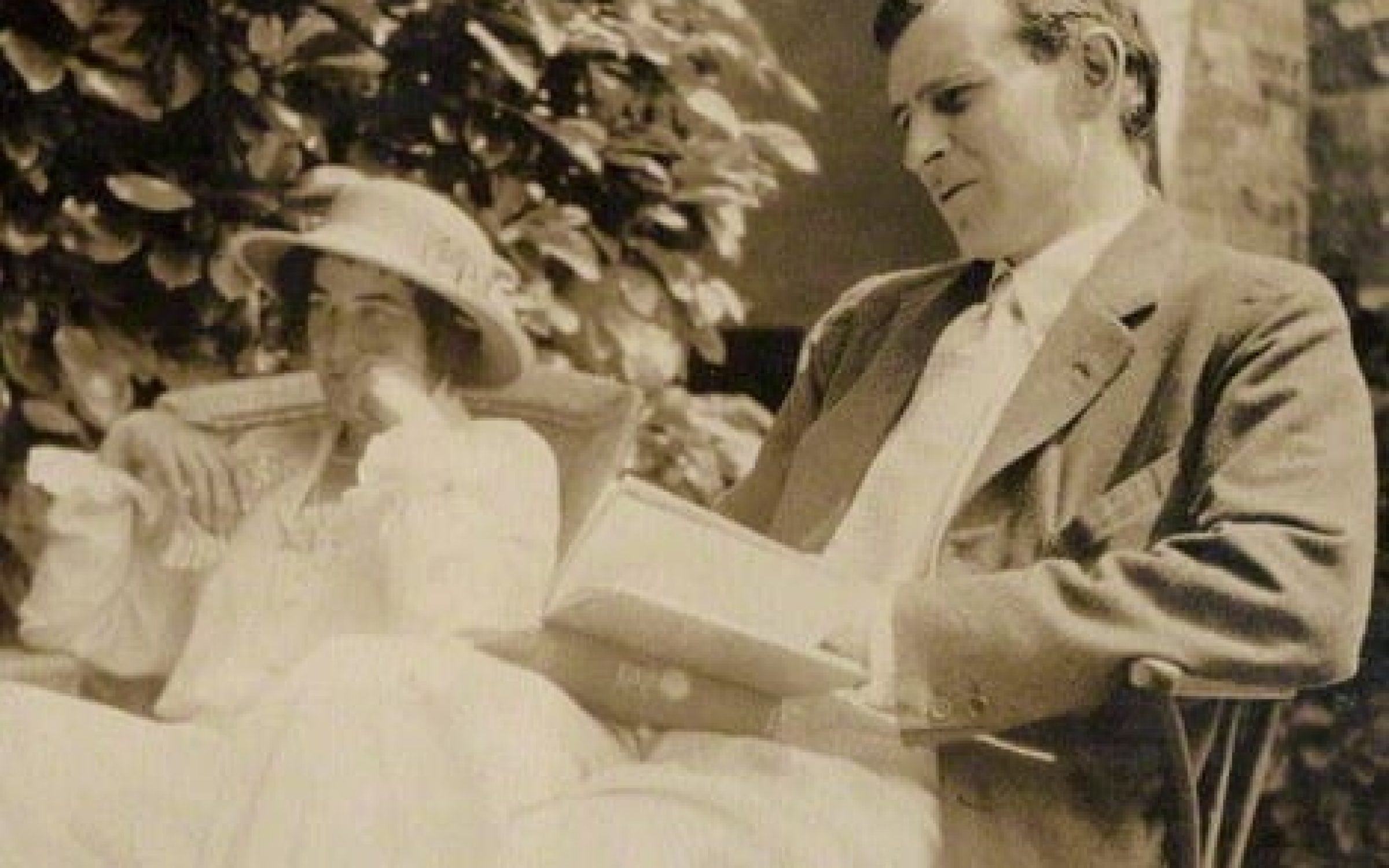 Raymond Asquith and his wife in 1913 via Lady Ottoline Morrell, Public domain, via Wikimedia Commons