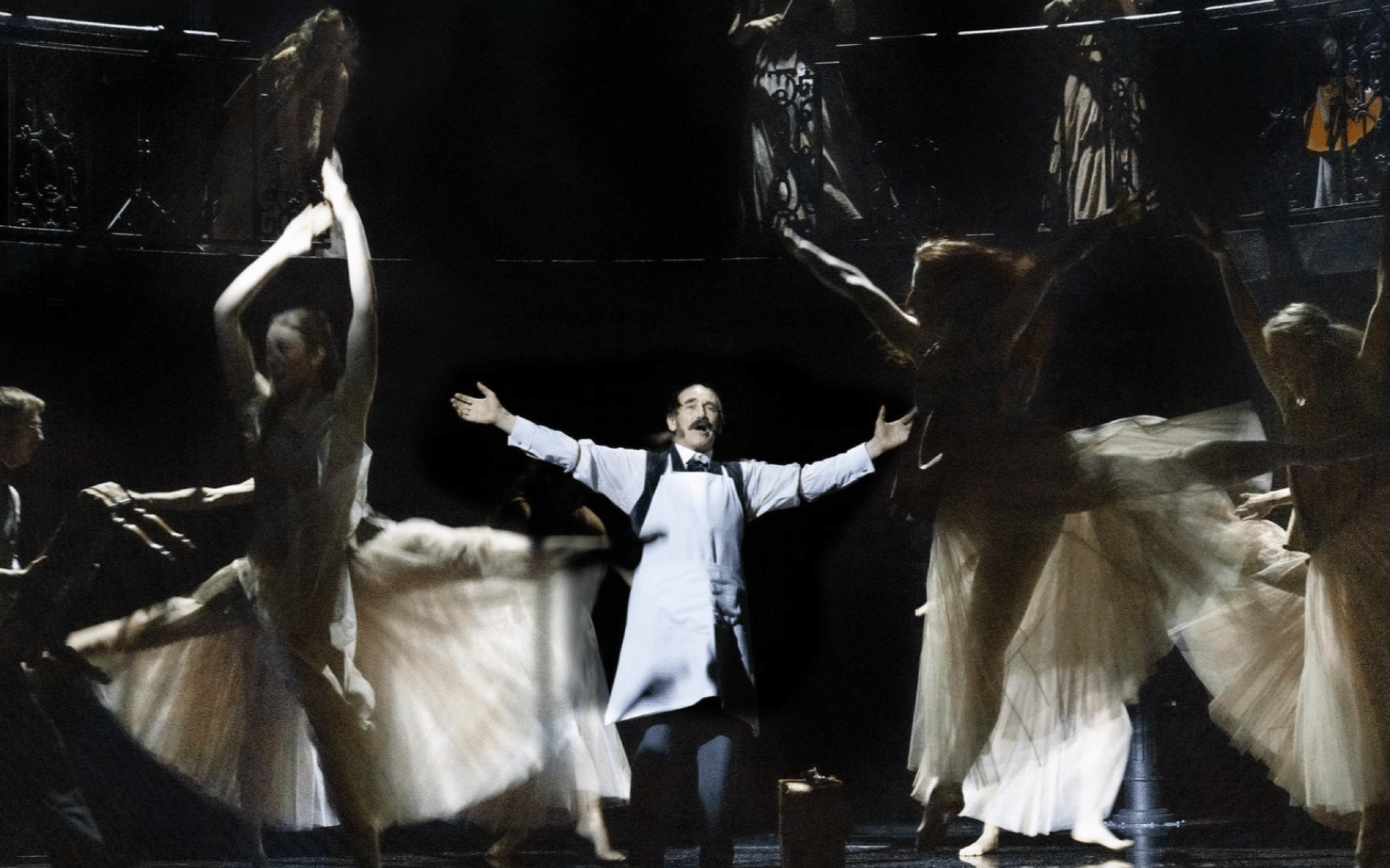 Mark Rylance and dance ensemble in Dr Semmelweis at the Harold Pinter Theatre (via Simon Annand)