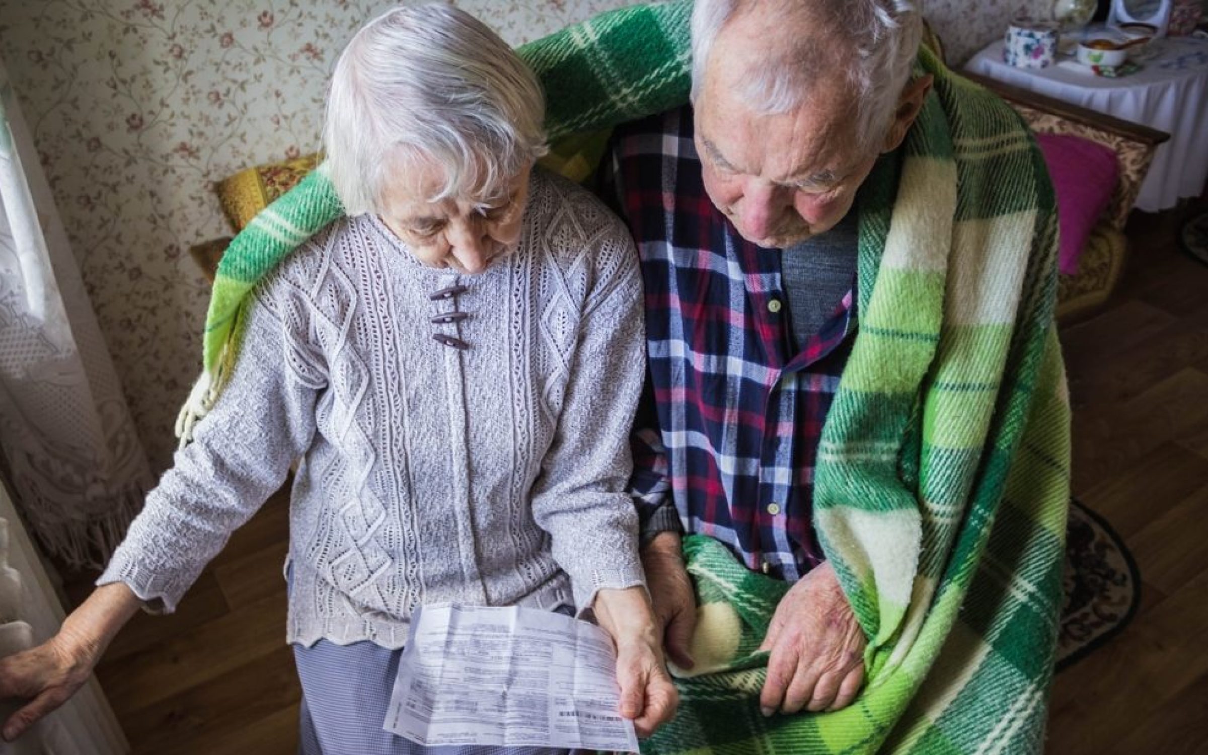 energy crisis, elderly couple worried about bills, will there be a public campaign to provide practical advice on energy saving?